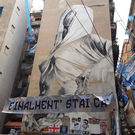 Dimora Maradona Ai Spagn0li *